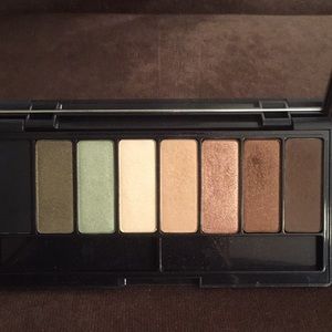 Kat Von D Eyeshadow Palette